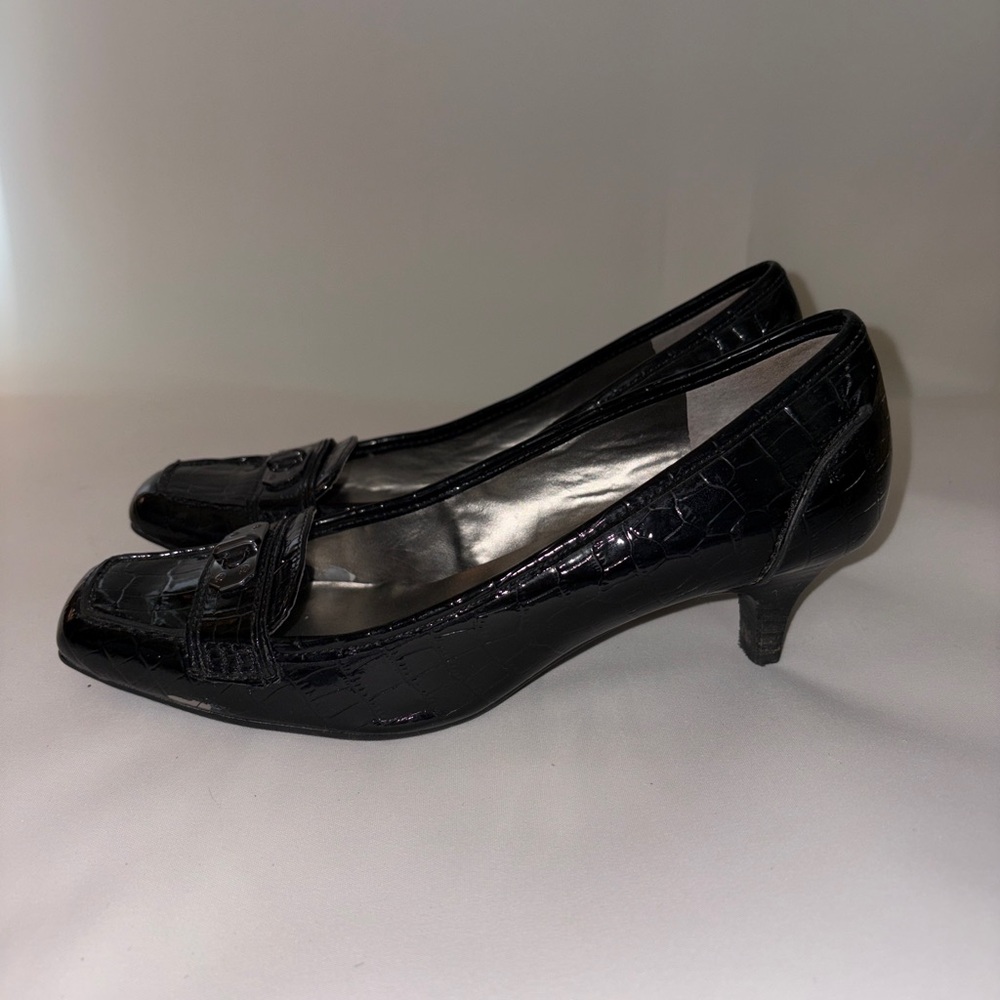 Bandolino‎ Block Heel Loafers Womens  Synthetic Black Croc Style Size 6.5 - Picture 3 of 6